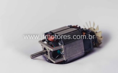 MOTOR 4076 MT EM 127V OU 220